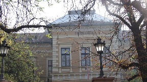 Sporan konkurs za direktora